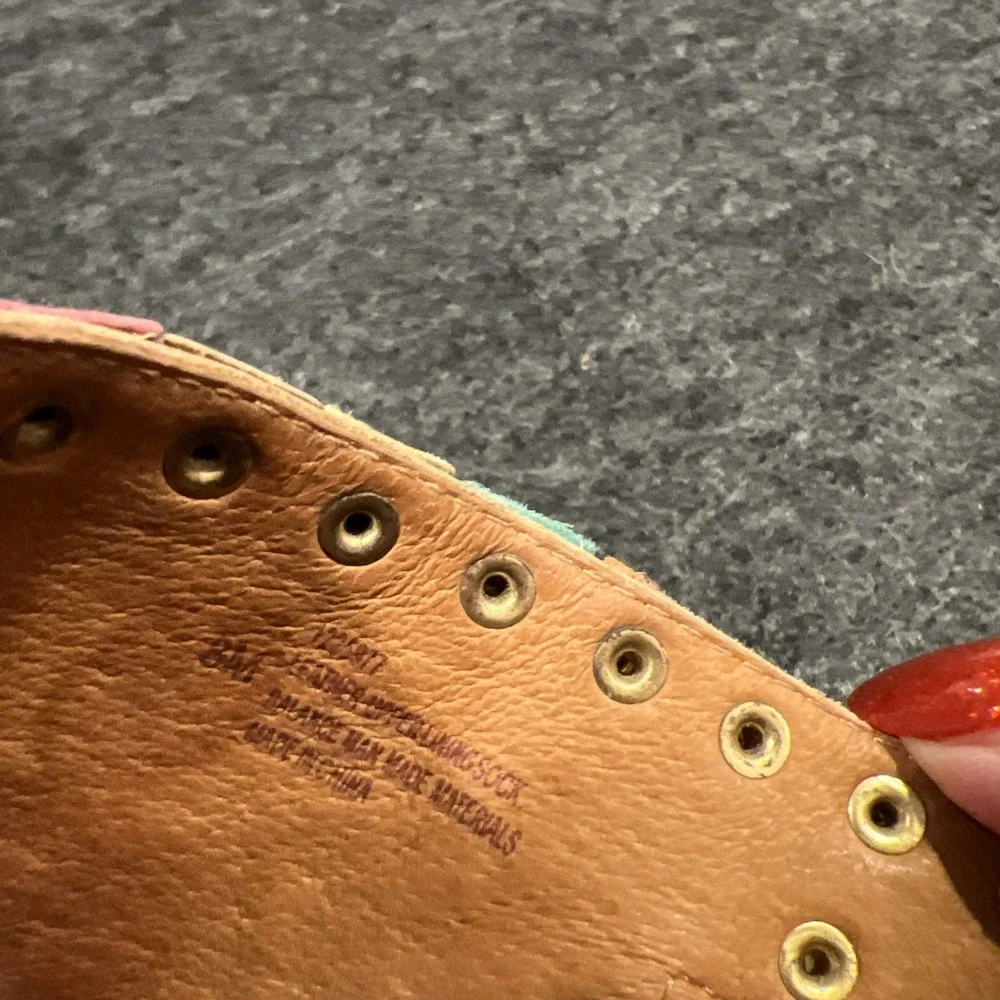 Sofft Studded Multicolor Leather Kitten Heel Slipon Sandal Size 8 Bohemian Comfy - Picture 8 of 9